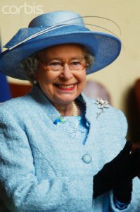 queenwilliamsondiamondbrooch2.jpg