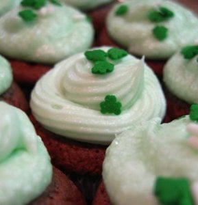 mini mint cuppies.jpg