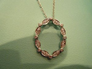 mothersdaynecklace4.jpg