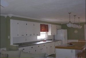 robbie3982house1kitchen.jpg