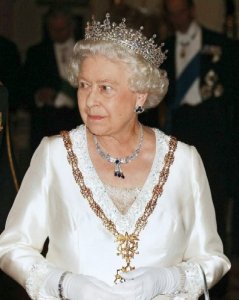 queensaudivisit2a.jpg