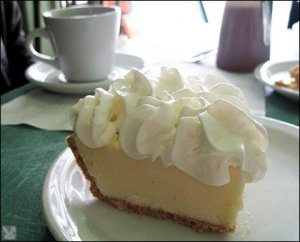 lemon pie.jpg