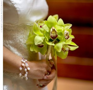 small green bouquet.jpg