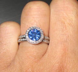 Ritani endless love sapphire with one band.jpg