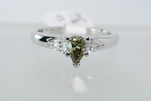 FDGGY Chameleon .35ct pear.JPG