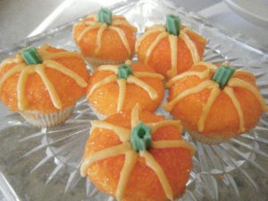 pumpkinpatchcupcakes1.jpg