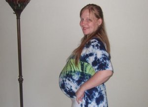 19 wk 1 day belly shot to post.JPG