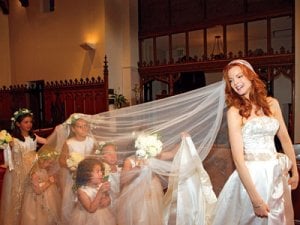 marcia-cross-veil-instyle.jpg