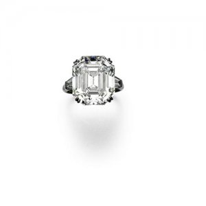 Harry Winston emerald cut.jpg