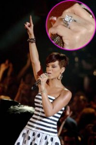 rihannaengaged400.jpg