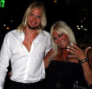 linda-hogan-charlie-hill-promise-ring.jpg