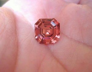 GB 540 zircon 6.JPG