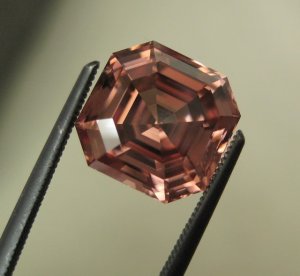 GB 540 zircon 7.JPG