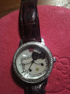 hellokittywatch001.jpg