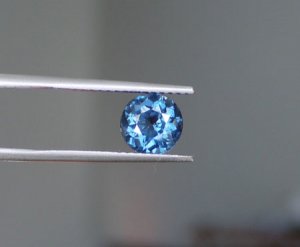 1bluespinel01.jpg