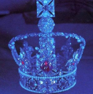 UV_fluor_crown.jpg