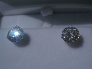 Phoenix_4.6ctw BGD studs.jpg