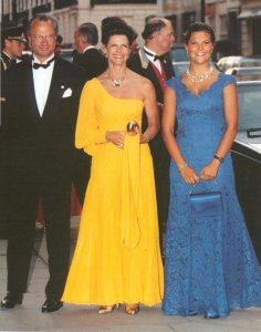 GalaSwedenRoyals1995.jpg