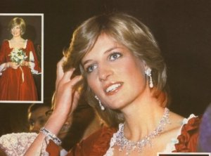 85_Diana_in_red_dress_1.jpg