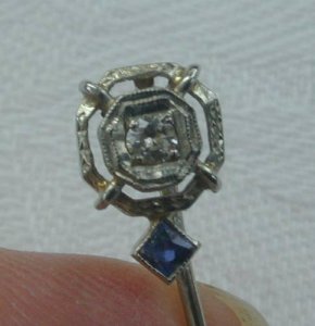 square sapphire stickpin.JPG