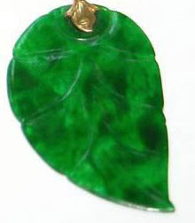 jadeiteearring.jpg