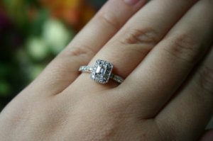 engagementring021.jpg