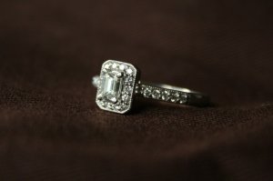 engagementring001.jpg