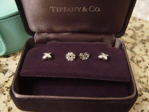 tiffsigearrings7.jpg