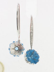 Flower earring 01.jpg