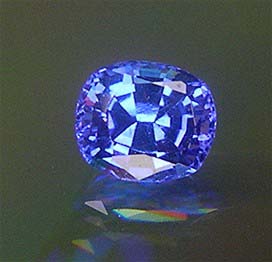 cmsCushionTanzanite.jpg