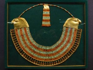 023_necklace_of_tut.jpg