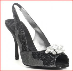 Vince Camuto Roman pump.JPG