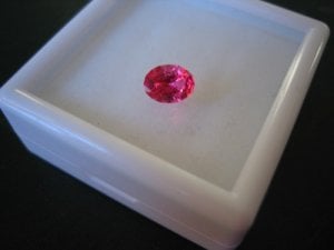 gemriteneonpinkspinel.jpg