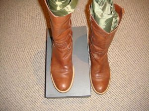 brownboots top.JPG