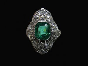 l_Antique_Emerald_&_Dia_Ring.jpg