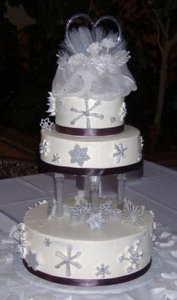 Freke snowflake cake cropped.jpg