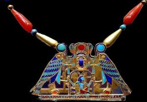 800px-Pectoral_of_Senusret_II_by_John_Campana.jpg