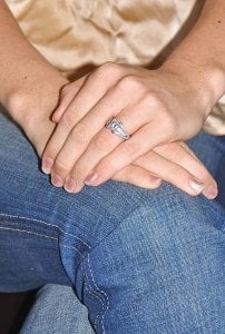 kendra-wilkinson-engagement-ring-2.jpg