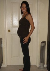 kiki_bellypic_20w6d.jpg