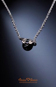 Brian_Gavin_Bezel_Pendant4.jpg