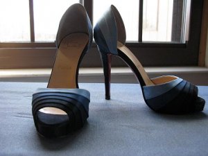 weddingshoe3.jpg