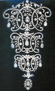 Queen Mary’s stomacher.jpg