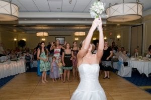 tossing bouquet.jpg