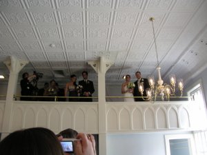 22Wedding_party_in_the_balcony.jpg