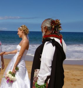 shimmersweddinginmaui12.jpg