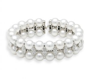 bridal-jewelry-pearl-diamond-bangle-bracelet.jpg