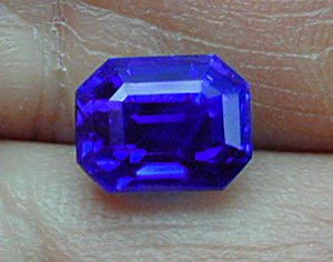 kashmir_sapphire_e-cut.jpg