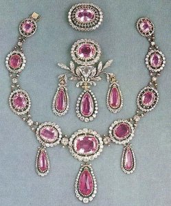 Pink_Topaz_Demi_Parure.JPG