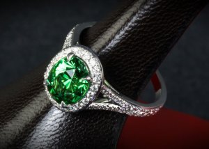 Ring_Tsavorite-1.jpg