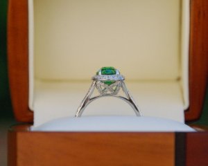 Ring_Tsavorite1.JPG